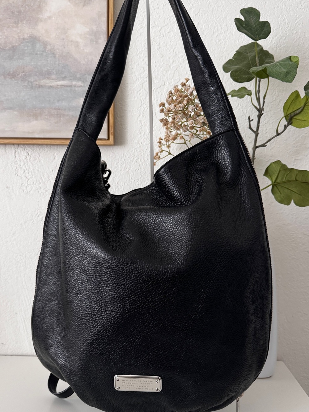 Marc by Marc Jacobs Black Full Zip Leather Shoulder Bag